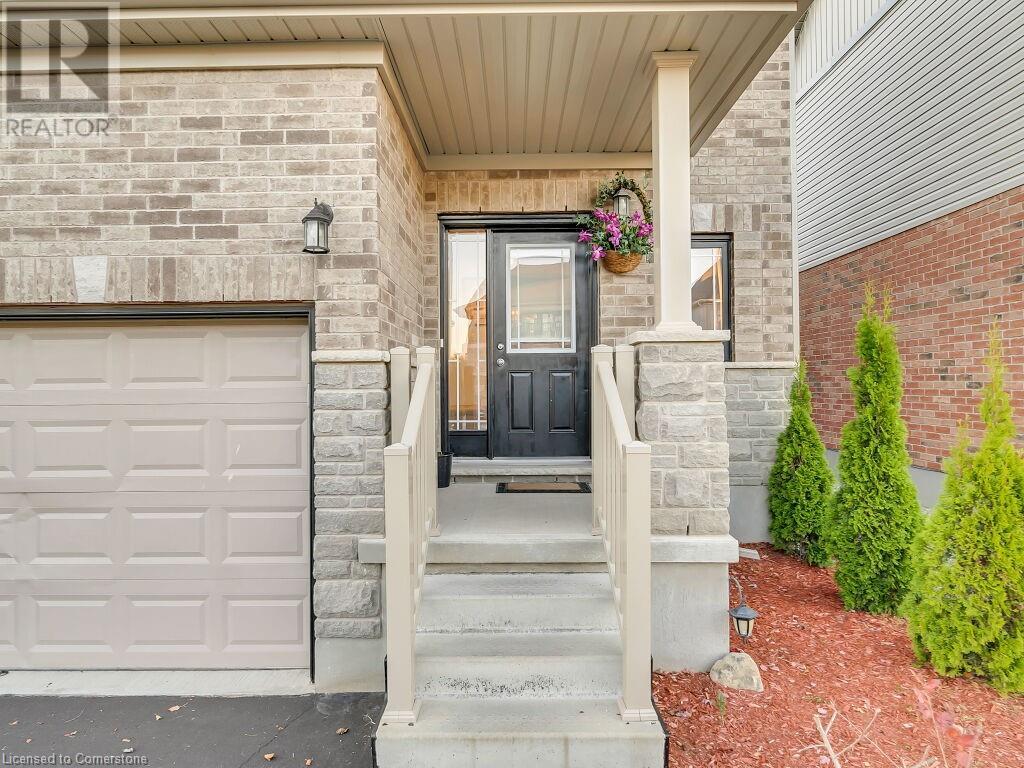 188 Ambrous Crescent, Guelph, Ontario  N1G 0G3 - Photo 3 - 40675445