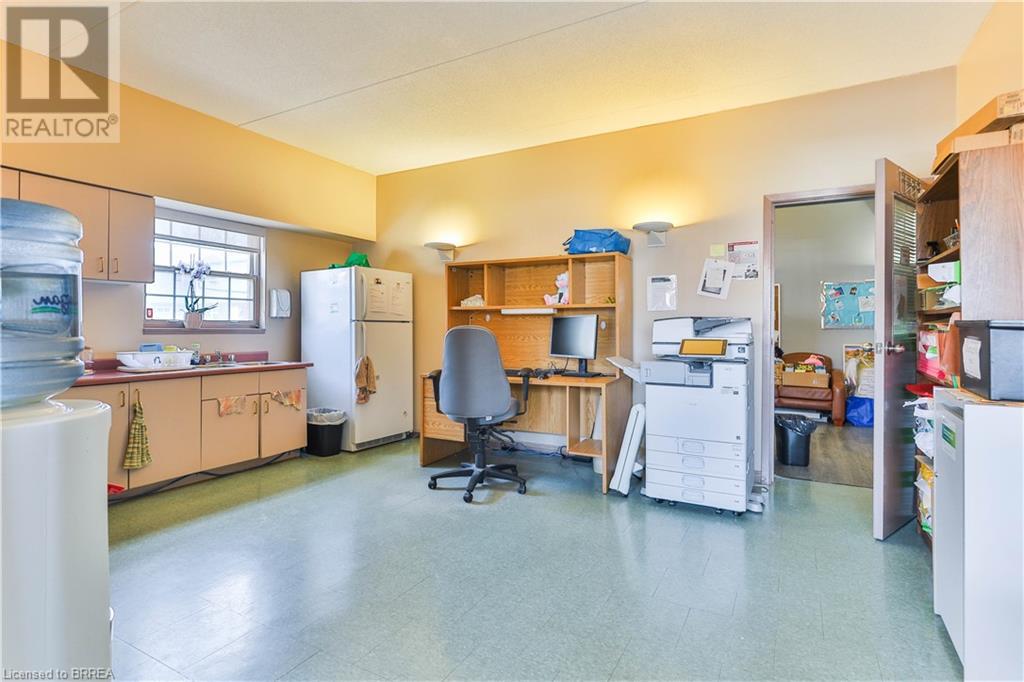 14 Henry Street, Brantford, Ontario  N3R 1Z8 - Photo 19 - 40671754