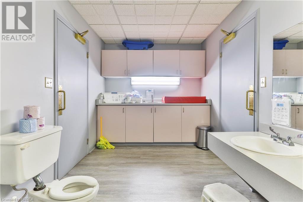 14 Henry Street, Brantford, Ontario  N3R 1Z8 - Photo 16 - 40671754