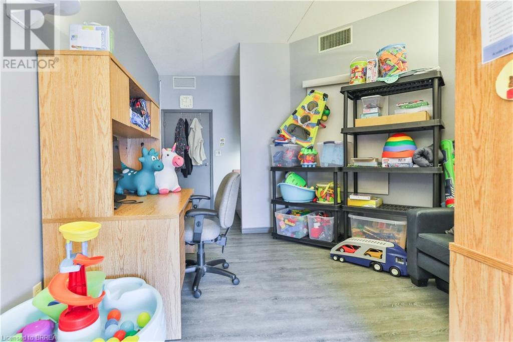 14 Henry Street, Brantford, Ontario  N3R 1Z8 - Photo 25 - 40671754