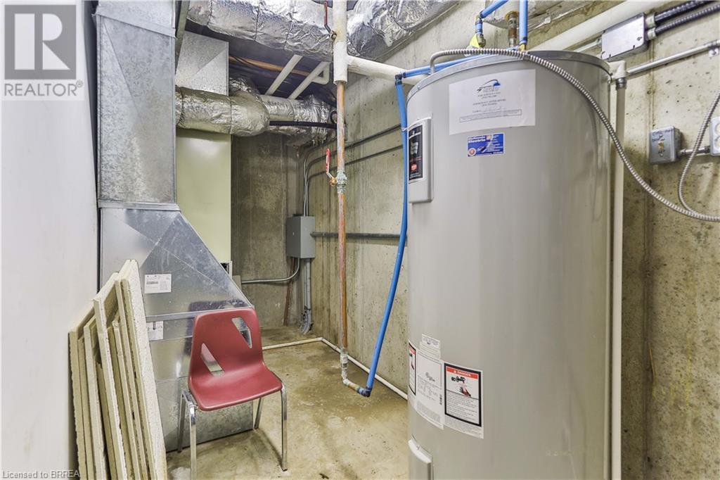 14 Henry Street, Brantford, Ontario  N3R 1Z8 - Photo 41 - 40671754