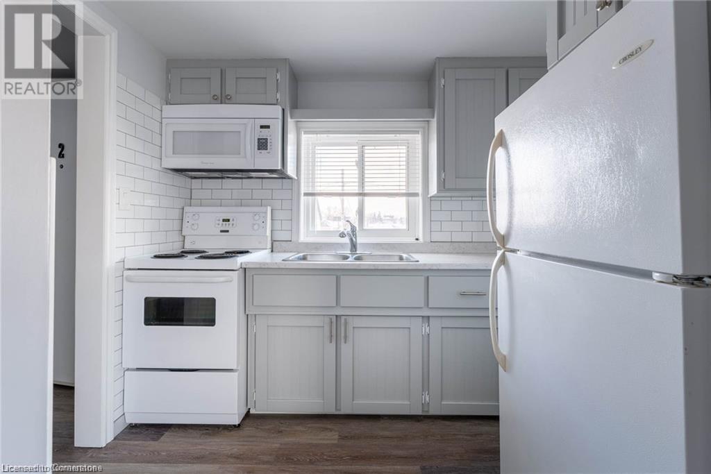 8 Cleveland Street Unit# 1, Thorold, Ontario  L2V 3K2 - Photo 2 - 40675389