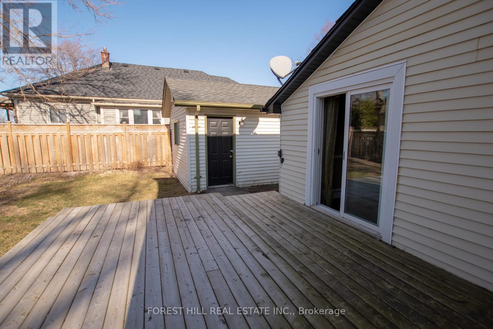 16 Dexter Street, St. Catharines, Ontario  L2S 2L6 - Photo 32 - X10413742