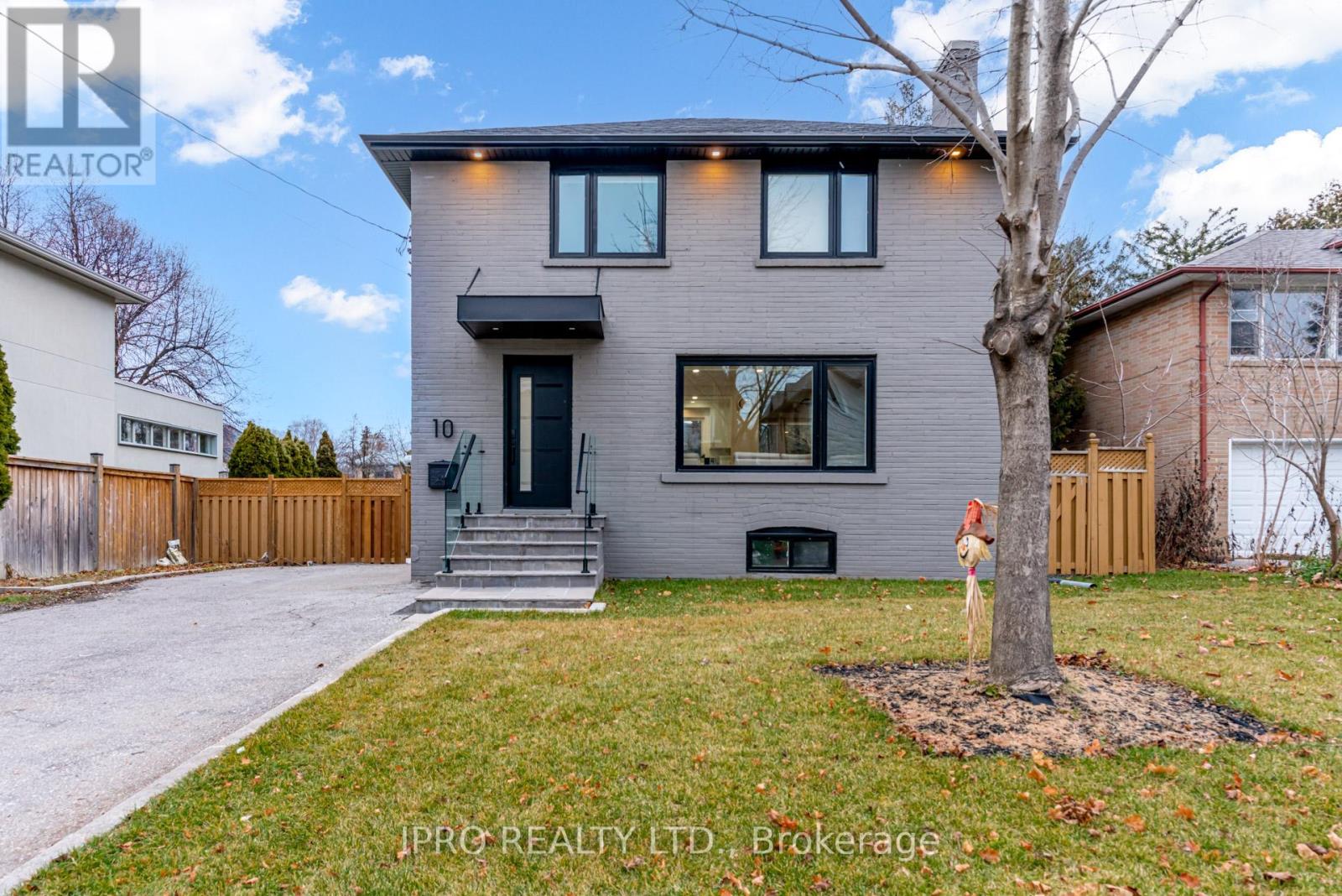 10 Urbandale Avenue, Toronto, Ontario  M2M 2H1 - Photo 2 - C9867670