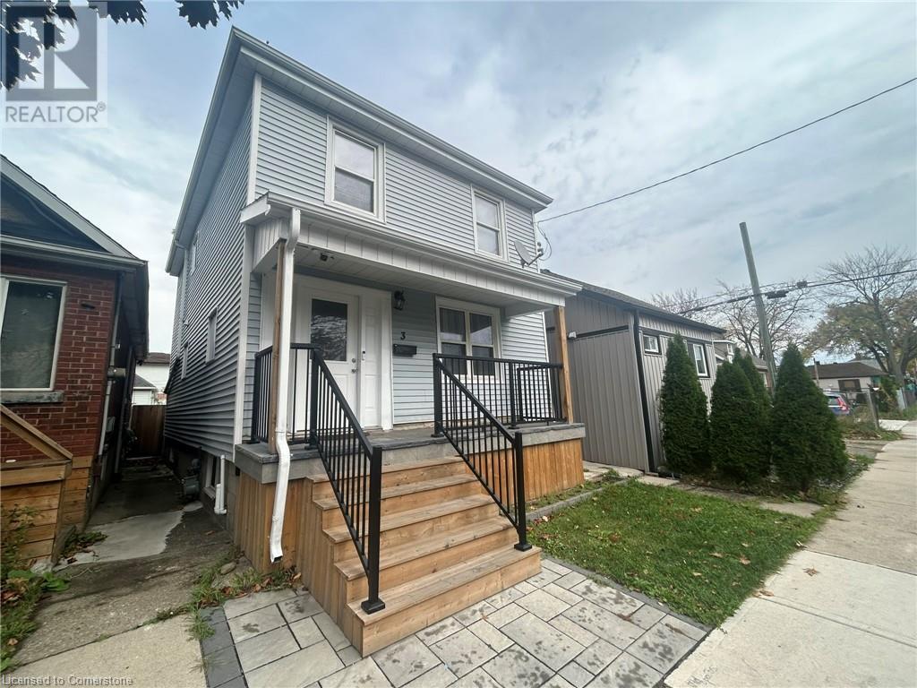3 CAMPBELL Avenue, Hamilton, Ontario