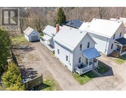 414 MOFFAT STREET, Pembroke, Ontario