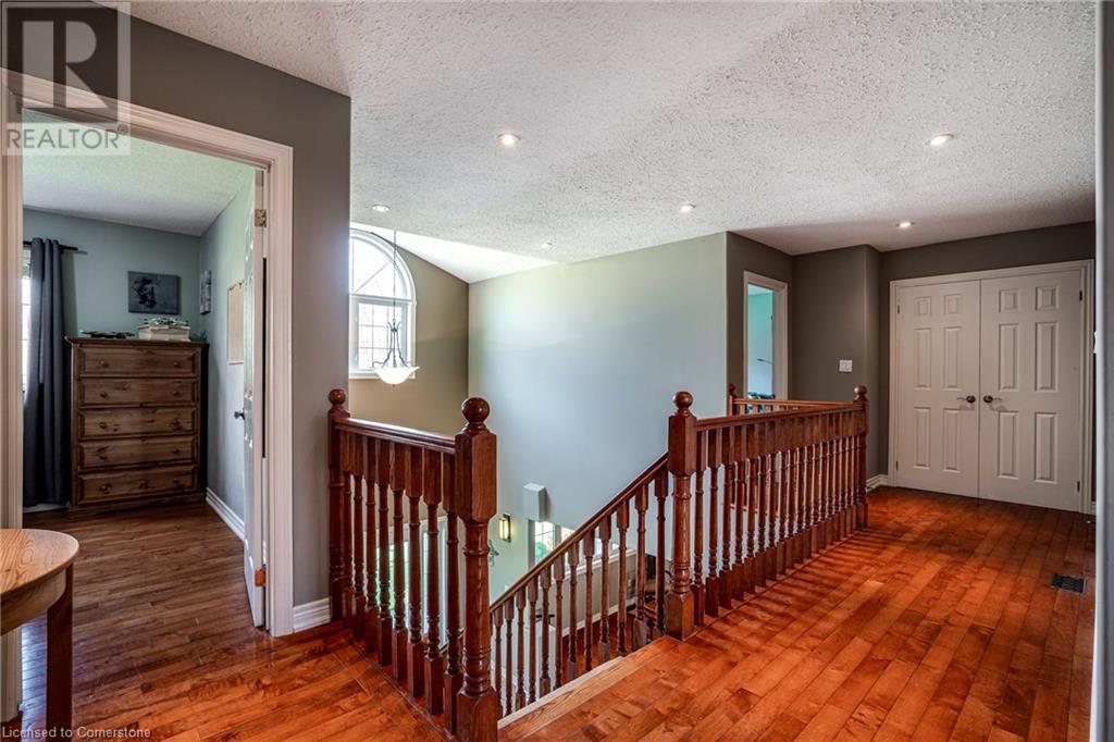 108 Sunnyridge Road, Ancaster, Ontario L0R 1R0 - Photo 31 - 40675474