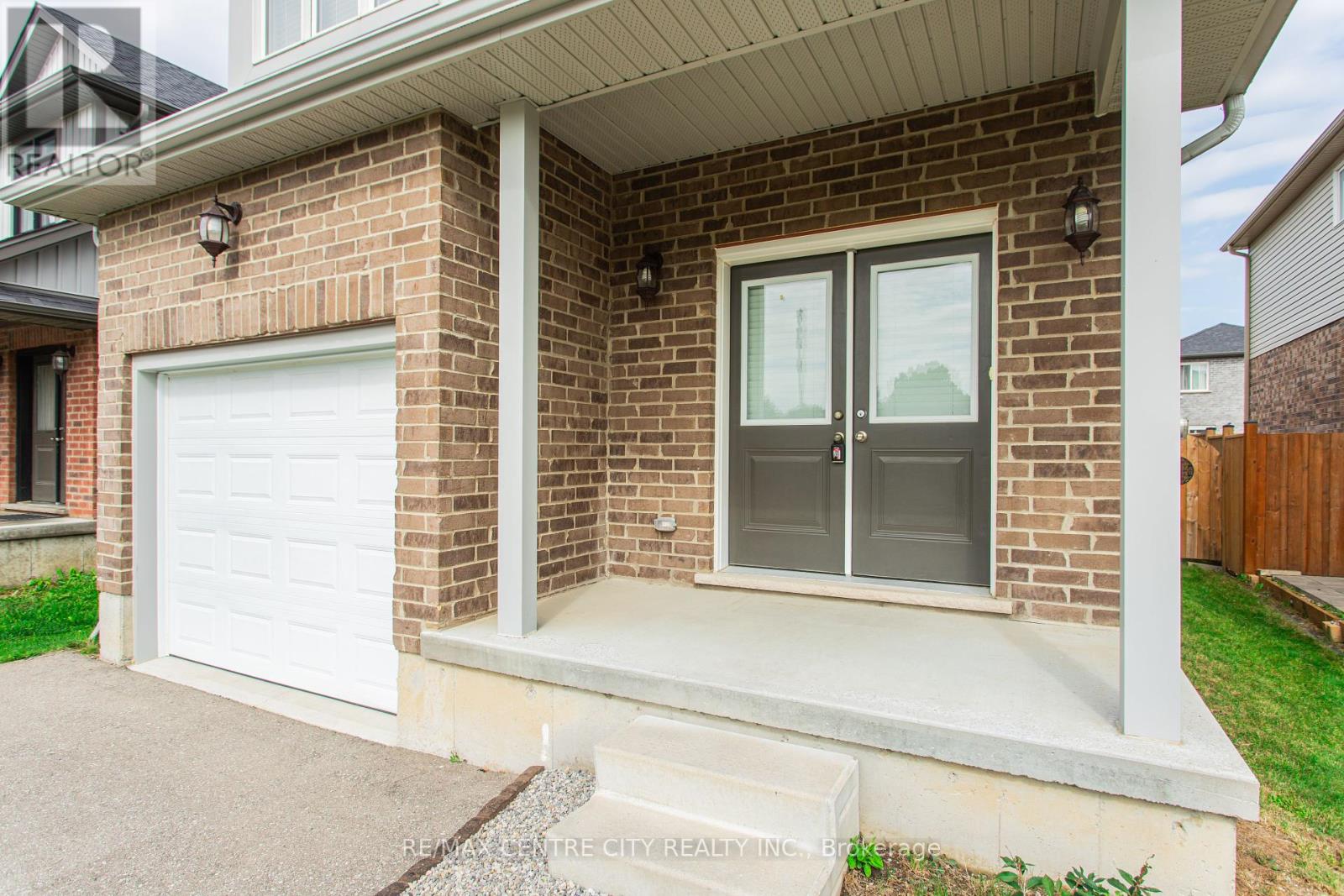 14 Hayes Street S, London, Ontario  N5Z 0A5 - Photo 2 - X10415344