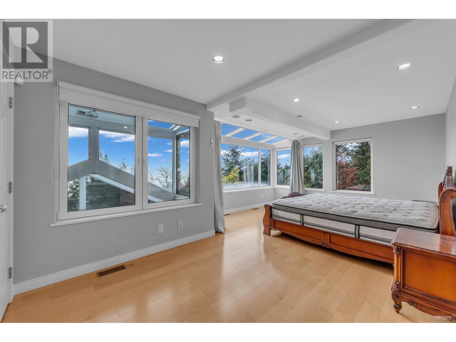 4253 Rockbank Place, West Vancouver, British Columbia  V7W 1A8 - Photo 19 - R2943073