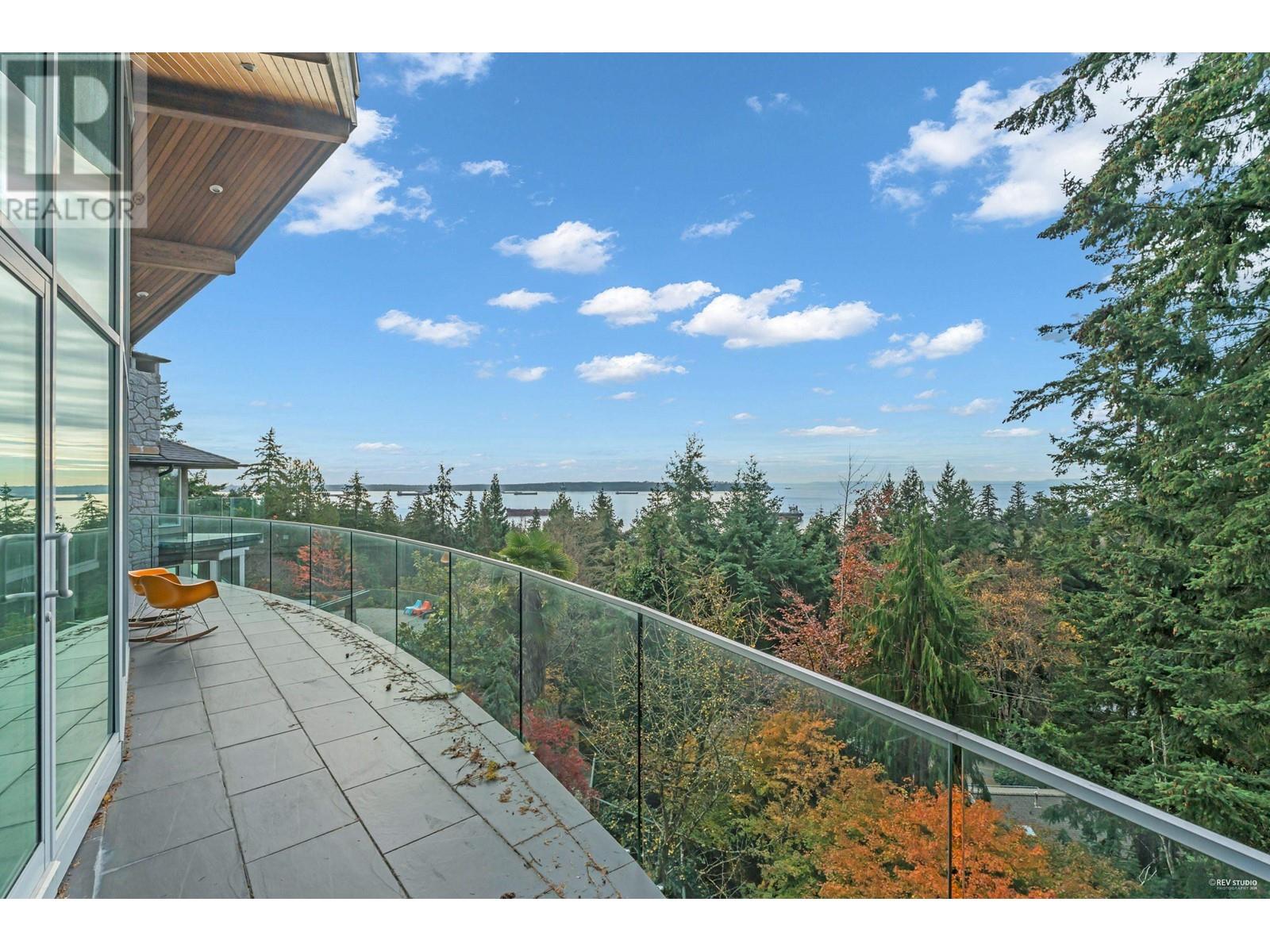 4253 Rockbank Place, West Vancouver, British Columbia  V7W 1A8 - Photo 31 - R2943073