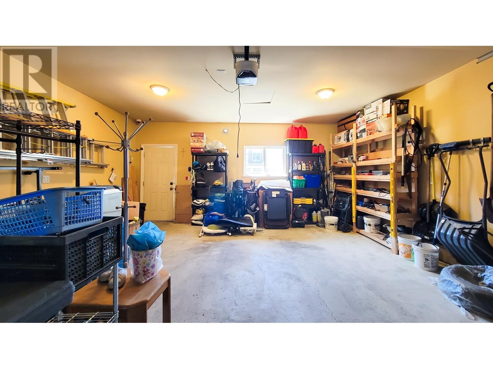 Listing Picture 37 of 40 : 7058 PATTERSON AVENUE, Burnaby / 本拿比 - 魯藝地產 Yvonne Lu Group - MLS Medallion Club Member