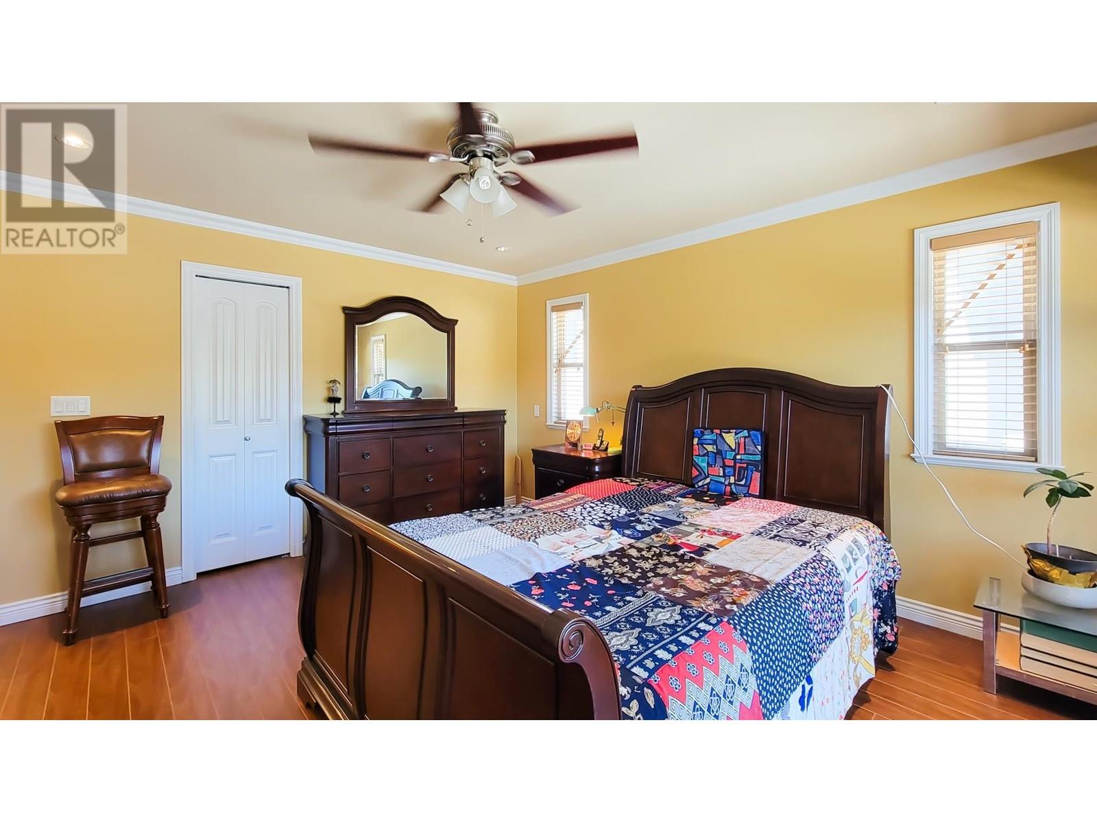 Listing Picture 18 of 40 : 7058 PATTERSON AVENUE, Burnaby / 本拿比 - 魯藝地產 Yvonne Lu Group - MLS Medallion Club Member