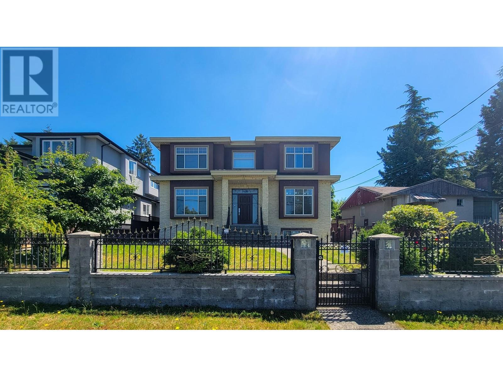 7058 PATTERSON AVENUE, Burnaby
