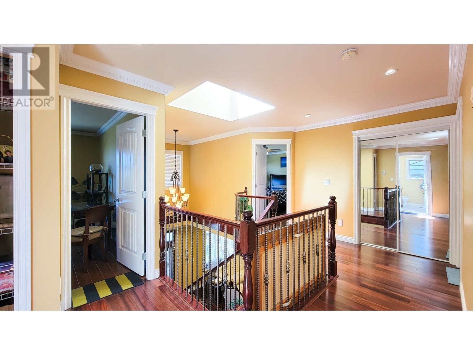 Listing Picture 17 of 40 : 7058 PATTERSON AVENUE, Burnaby / 本拿比 - 魯藝地產 Yvonne Lu Group - MLS Medallion Club Member