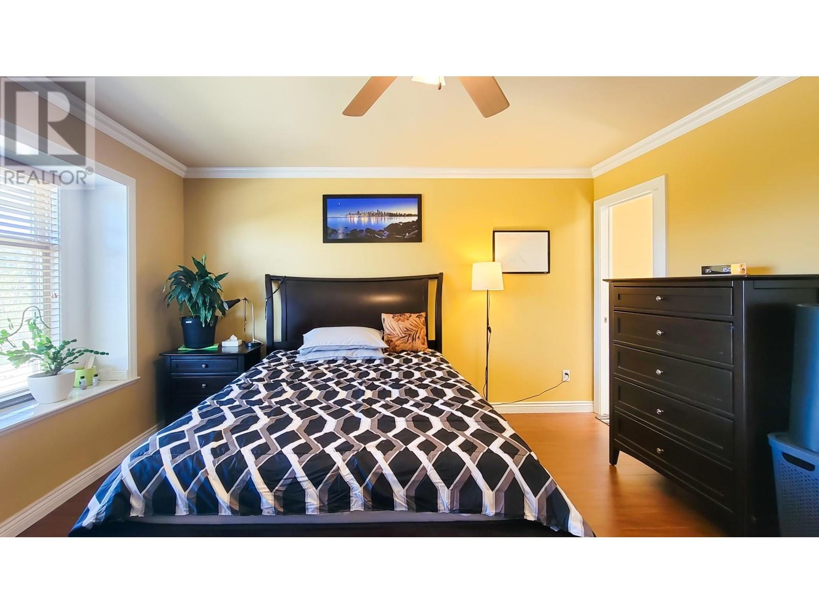 Listing Picture 24 of 40 : 7058 PATTERSON AVENUE, Burnaby / 本拿比 - 魯藝地產 Yvonne Lu Group - MLS Medallion Club Member