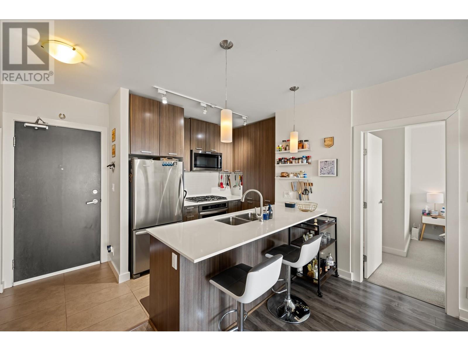 2602 301 Capilano Road, Port Moody, British Columbia  V3H 0G6 - Photo 4 - R2943101