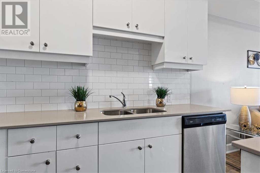 255 Northfield Drive E Unit# 602, Waterloo, Ontario  N2K 0G5 - Photo 7 - 40648283