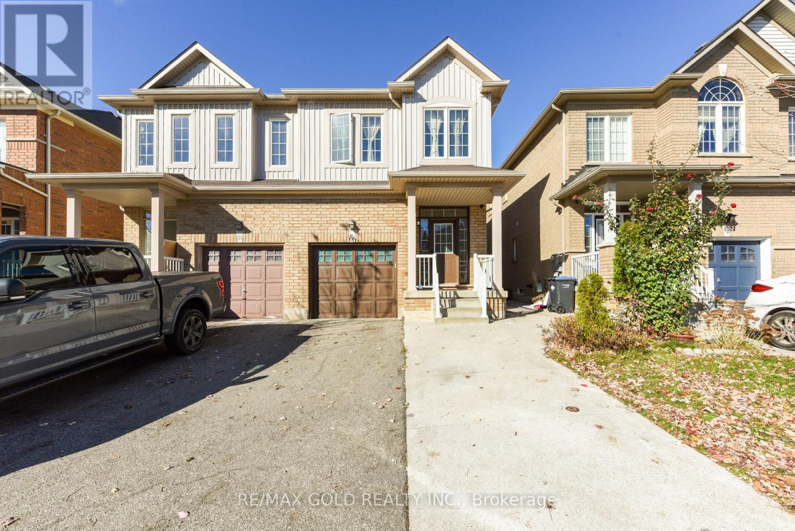 86 CRUMLIN CRESCENT, Brampton, Ontario