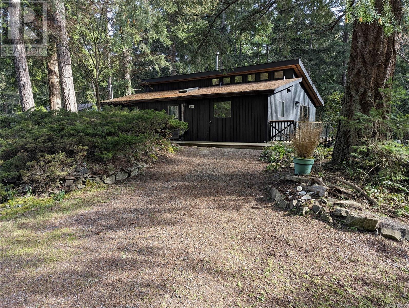 3739 Frigate Rd, Pender Island, British Columbia  V0N 2M2 - Photo 24 - 980450