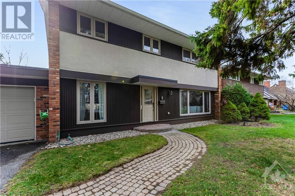 12 Pellan CrescentOttawa, Ontario  K2K 1J5 - Photo 2 - X10419555