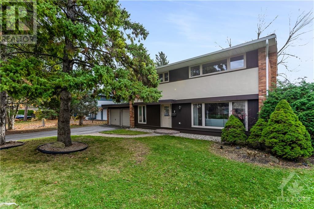 12 Pellan CrescentOttawa, Ontario  K2K 1J5 - Photo 3 - X10419555