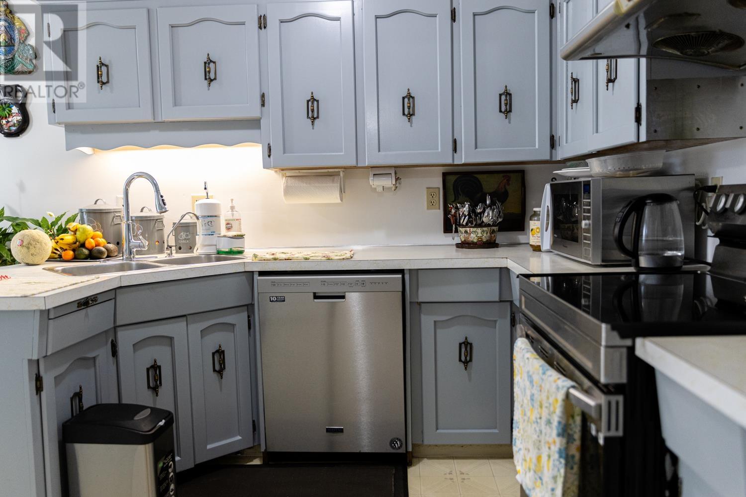 Property at 4940 GROAT AVENUE image 2
