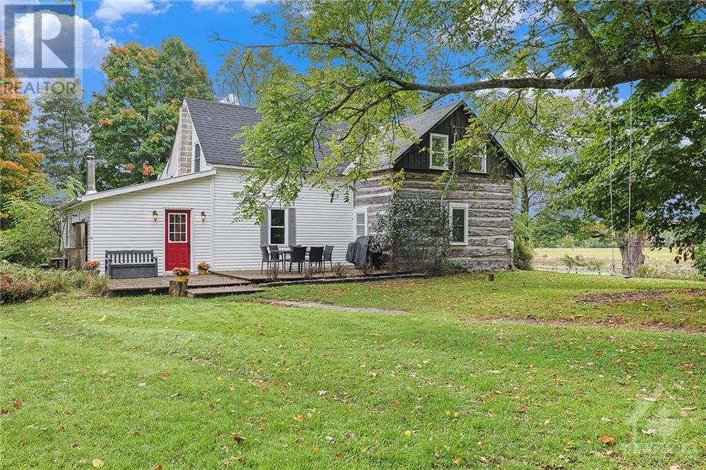 2030 Burnstown Road, Mcnab/braeside, Ontario  K7V 3Z4 - Photo 1 - X10419296