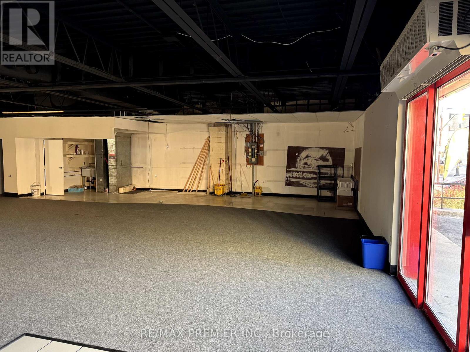 149 Dunlop Street E, Barrie, Ontario  L4M 1B2 - Photo 2 - S10414756