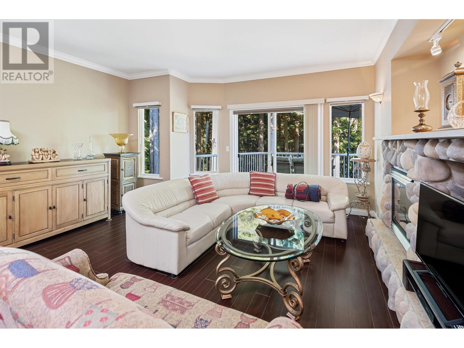 2205 Parkway Boulevard, Coquitlam, British Columbia  V3E 3P8 - Photo 17 - R2943153