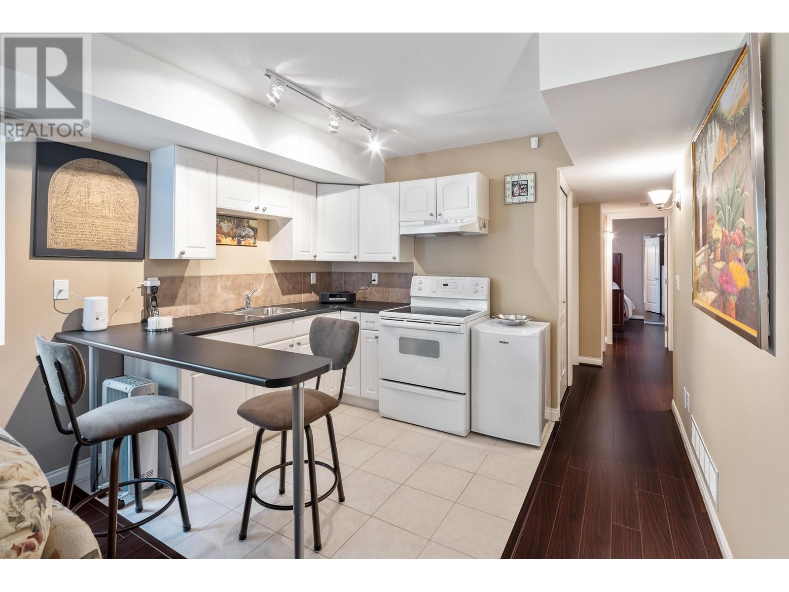2205 Parkway Boulevard, Coquitlam, British Columbia  V3E 3P8 - Photo 24 - R2943153