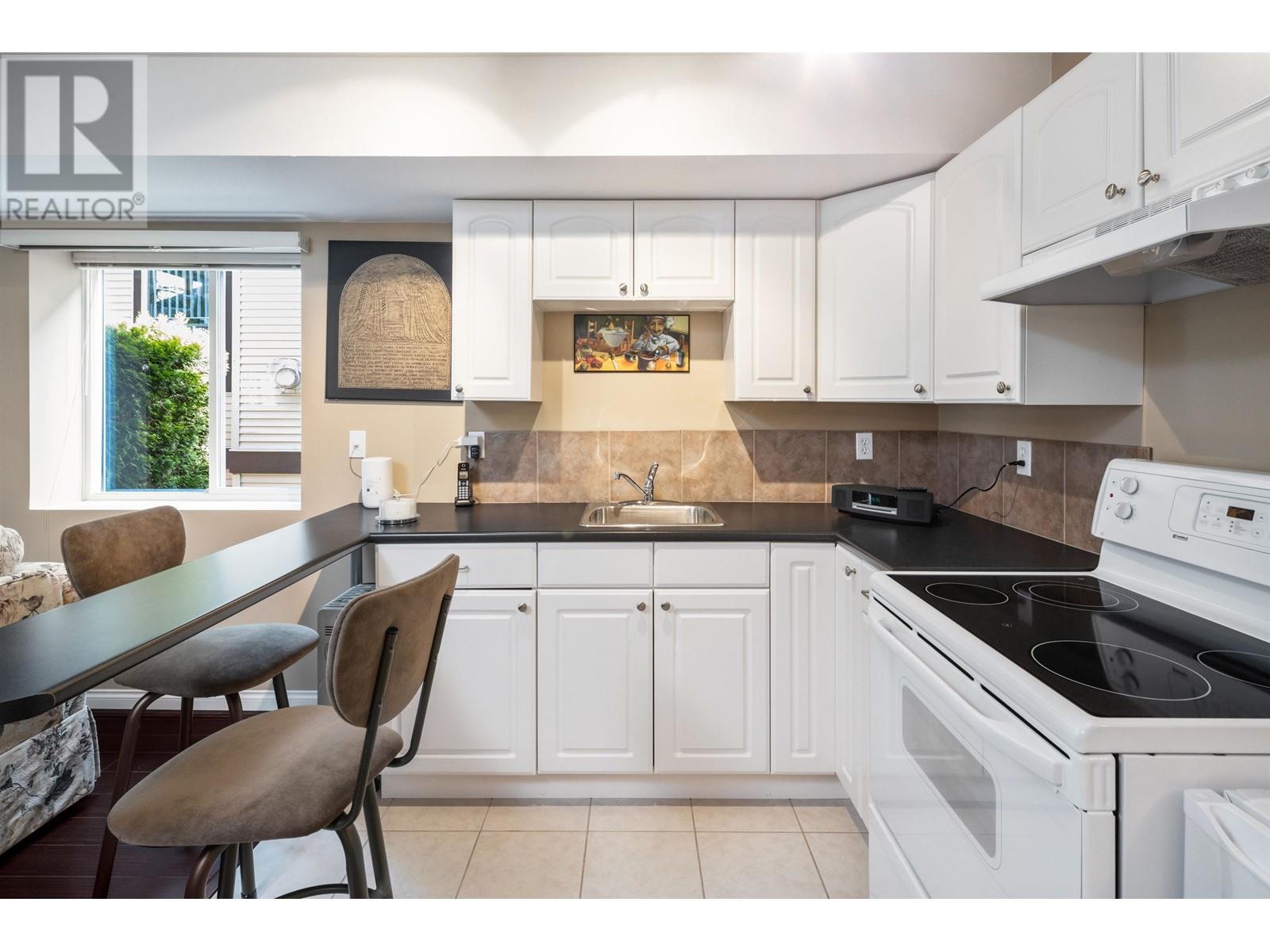 2205 Parkway Boulevard, Coquitlam, British Columbia  V3E 3P8 - Photo 25 - R2943153