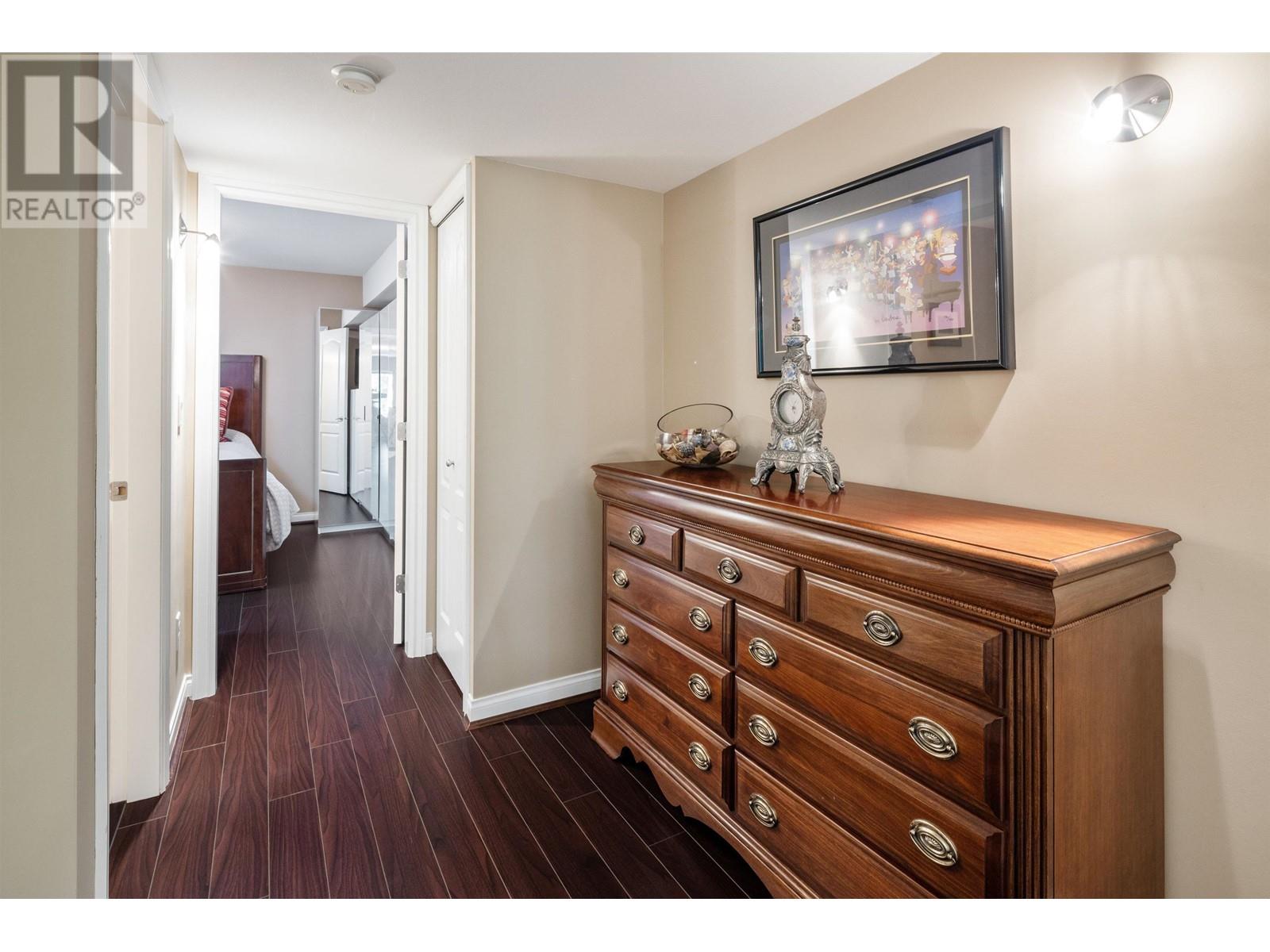 2205 Parkway Boulevard, Coquitlam, British Columbia  V3E 3P8 - Photo 35 - R2943153