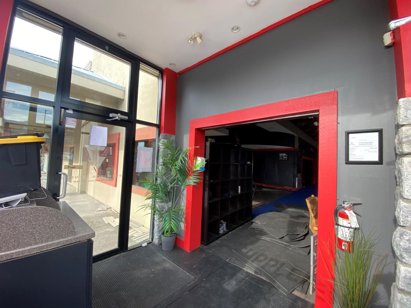 1 5725 Vedder Road, Garrison Crossing, Chilliwack, British Columbia V2R 3N4 - Photo 3 - C8064369