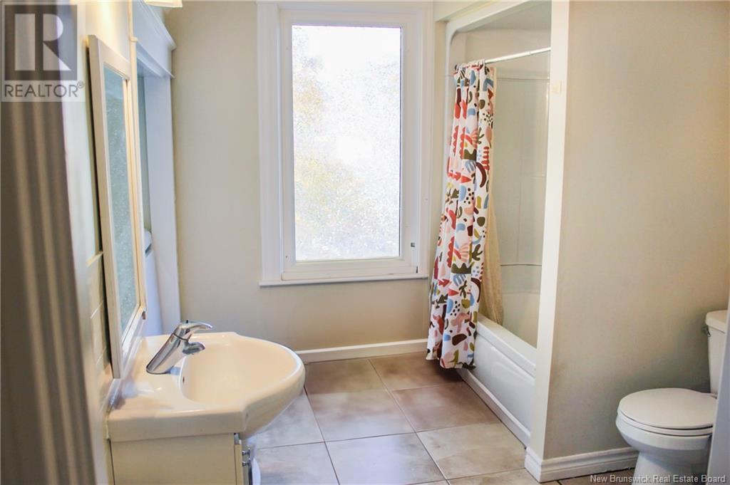 14 Estabrooks Street, Sackville, New Brunswick  E4L 3W7 - Photo 9 - NB108751