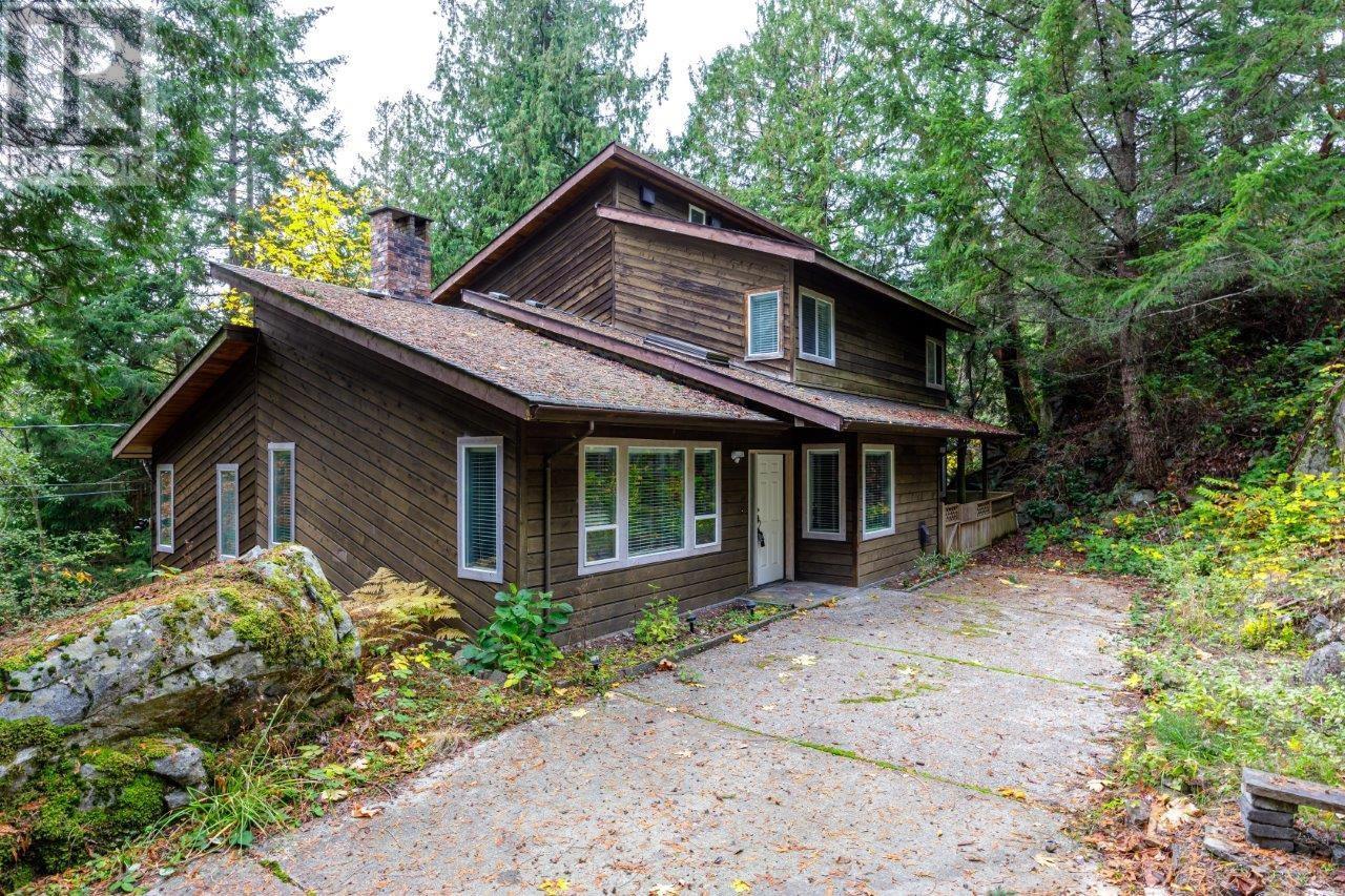 Property at 7462 REDROOFFS ROAD image 3