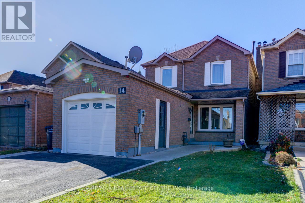 14 Solway Avenue, Brampton, Ontario  L6Z 4E3 - Photo 2 - W10415821