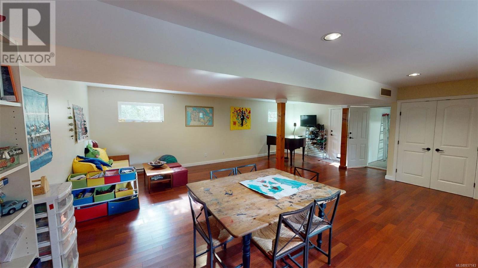 9891 Spalding Rd, Pender Island, British Columbia  V0N 2M3 - Photo 23 - 937143
