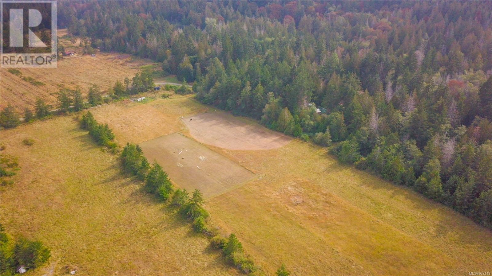 9891 Spalding Rd, Pender Island, British Columbia  V0N 2M3 - Photo 2 - 937143
