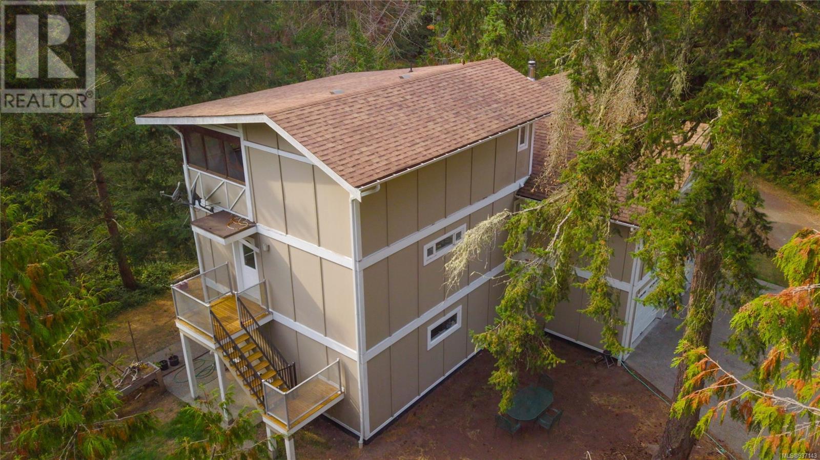 9891 Spalding Rd, Pender Island, British Columbia