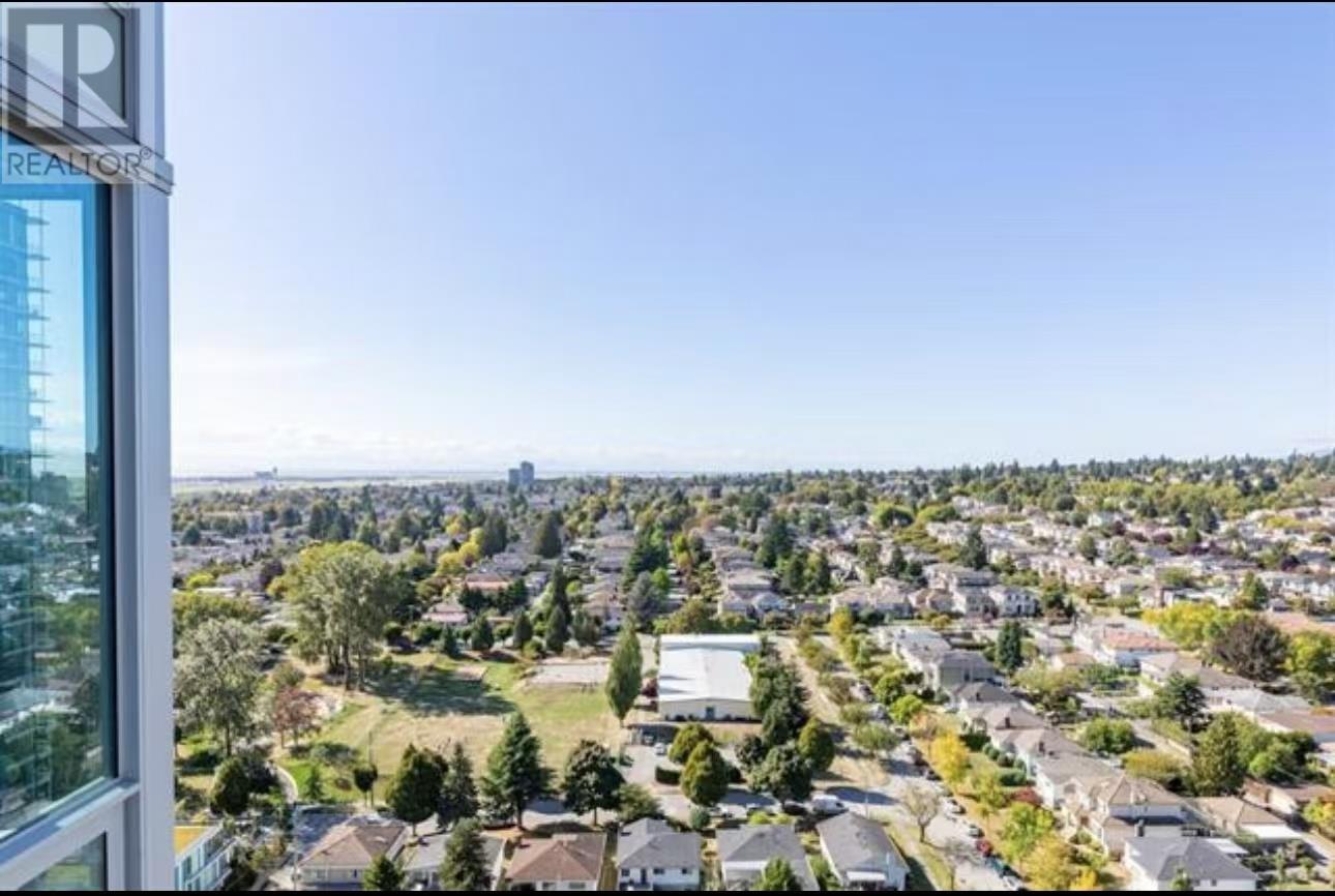 Listing Picture 3 of 16 : 2502 8131 NUNAVUT LANE, Vancouver / 溫哥華 - 魯藝地產 Yvonne Lu Group - MLS Medallion Club Member