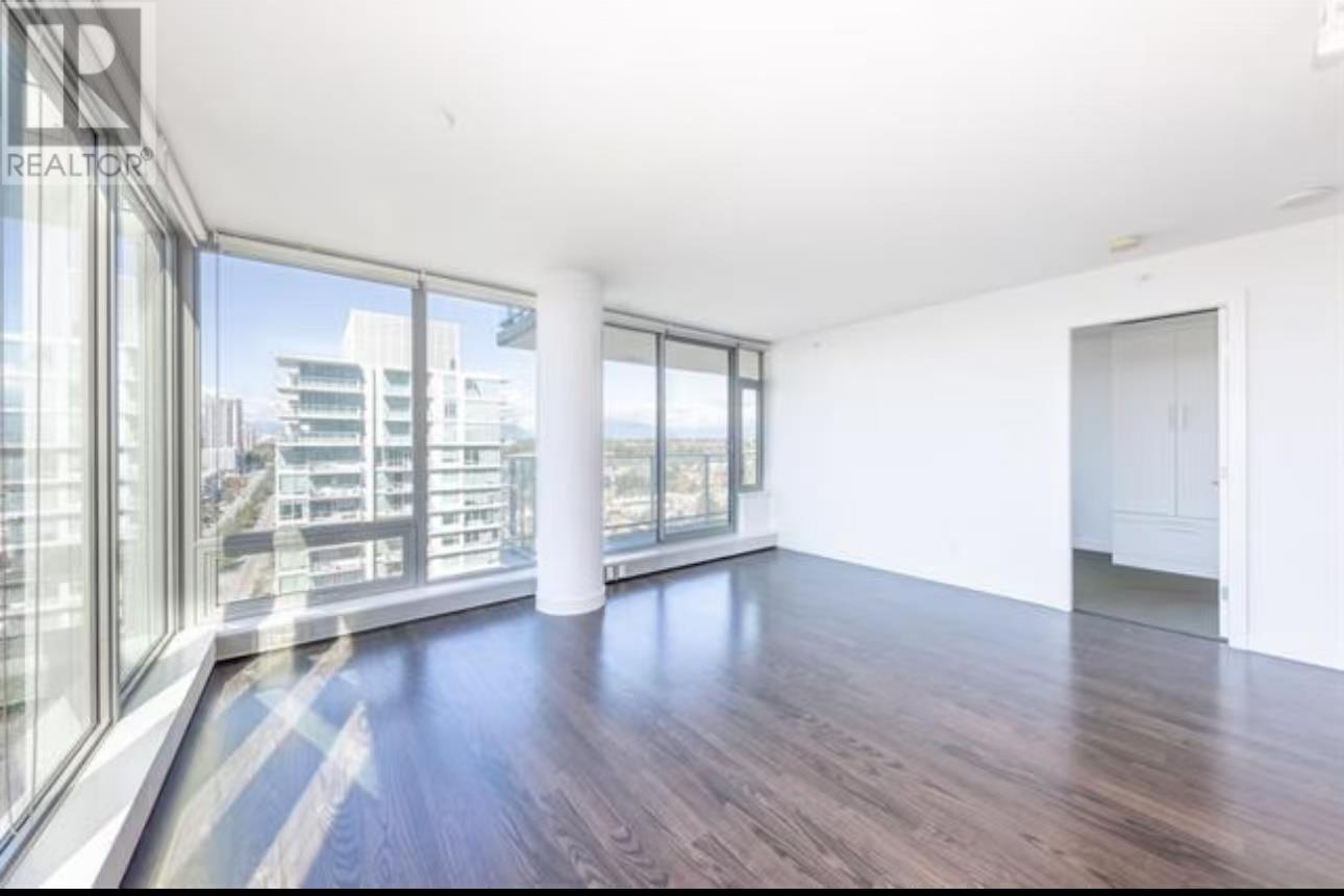 Listing Picture 2 of 16 : 2502 8131 NUNAVUT LANE, Vancouver / 溫哥華 - 魯藝地產 Yvonne Lu Group - MLS Medallion Club Member