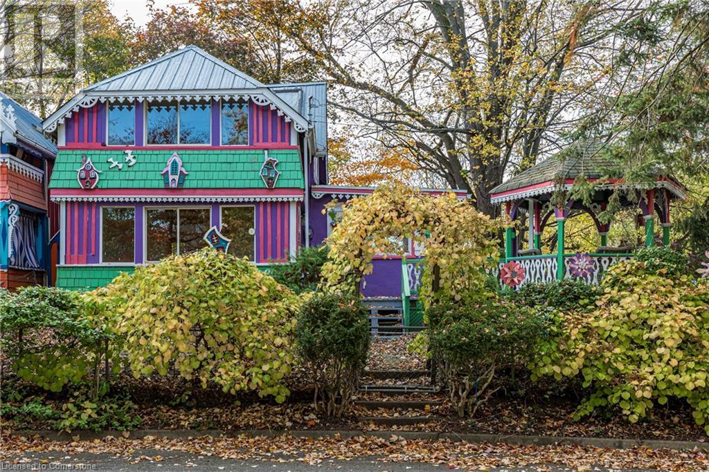 26 AUDITORIUM Circle, grimsby, Ontario