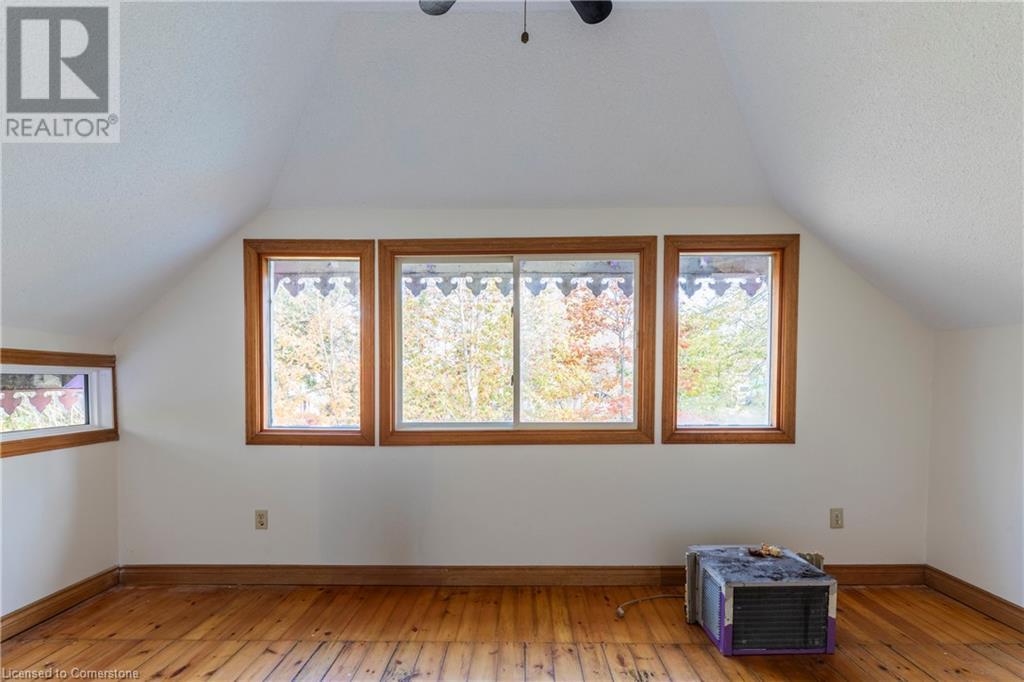 26 Auditorium Circle, Grimsby, Ontario  L3M 2R5 - Photo 32 - 40675546