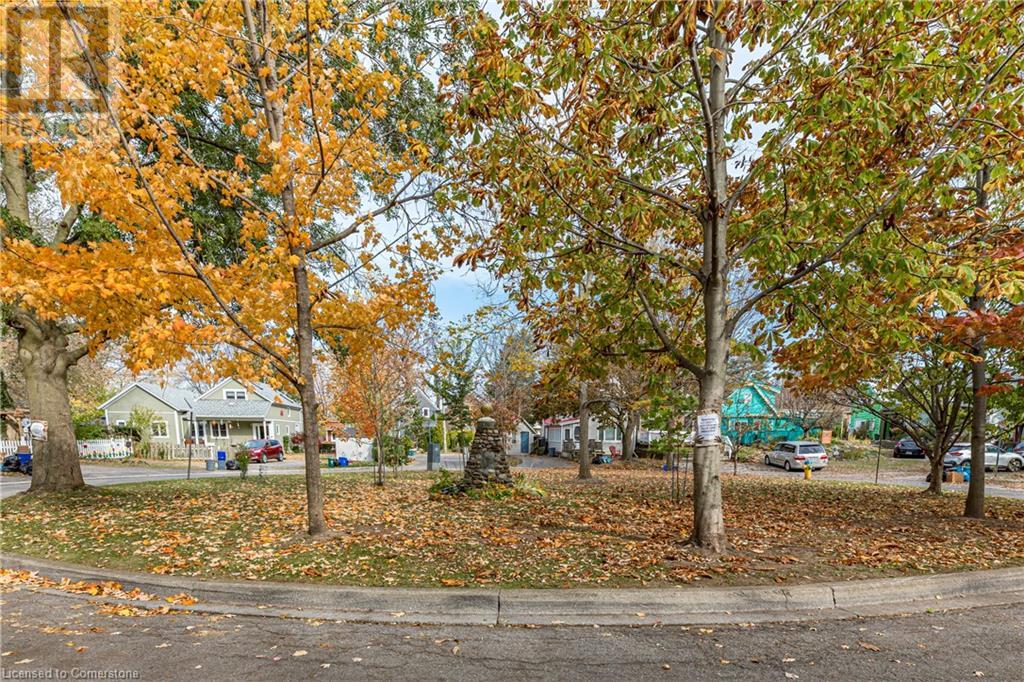 26 Auditorium Circle, Grimsby, Ontario  L3M 2R5 - Photo 40 - 40675546