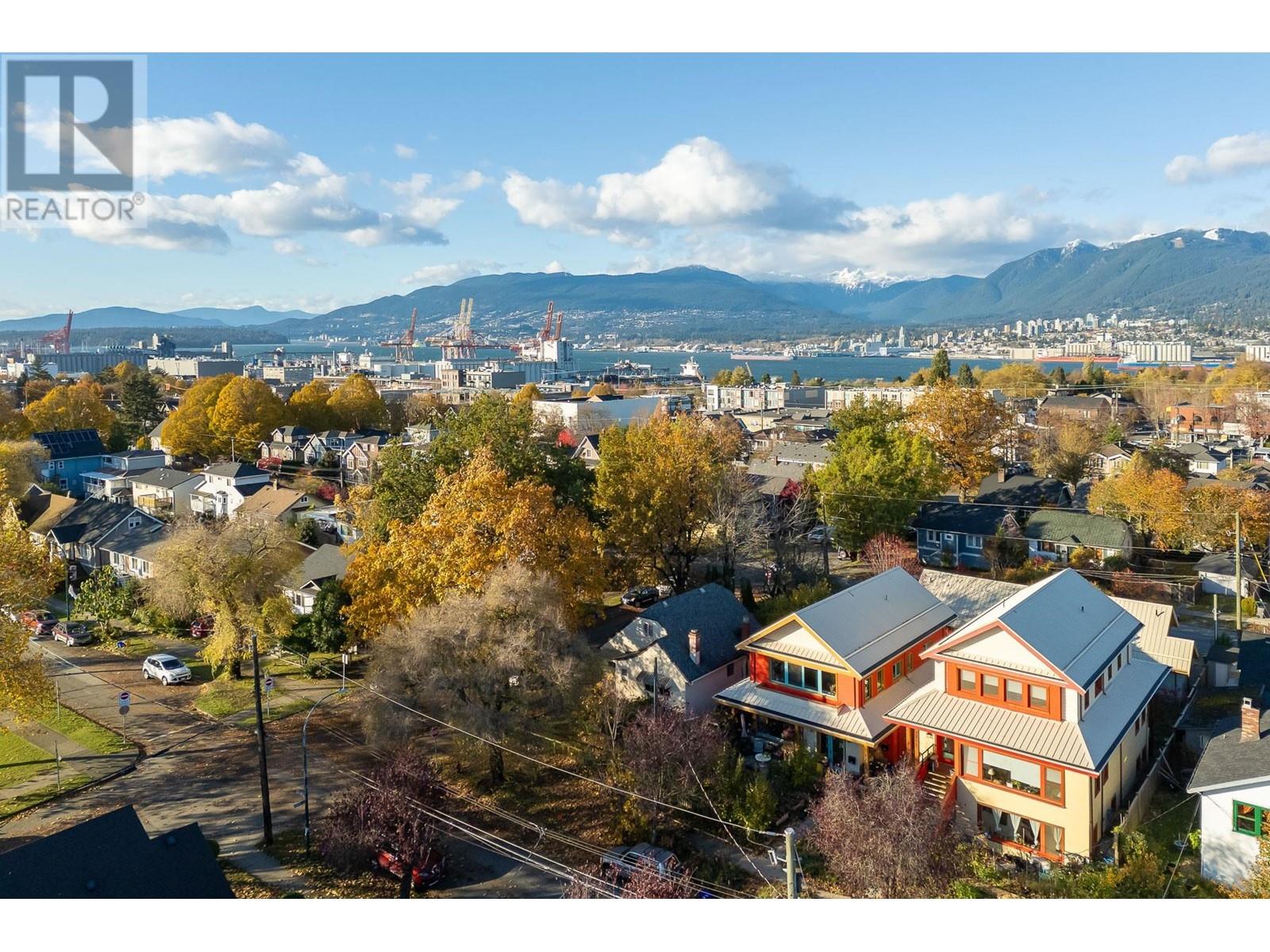 Listing Picture 25 of 25 : 2305 TURNER STREET, Vancouver / 溫哥華 - 魯藝地產 Yvonne Lu Group - MLS Medallion Club Member