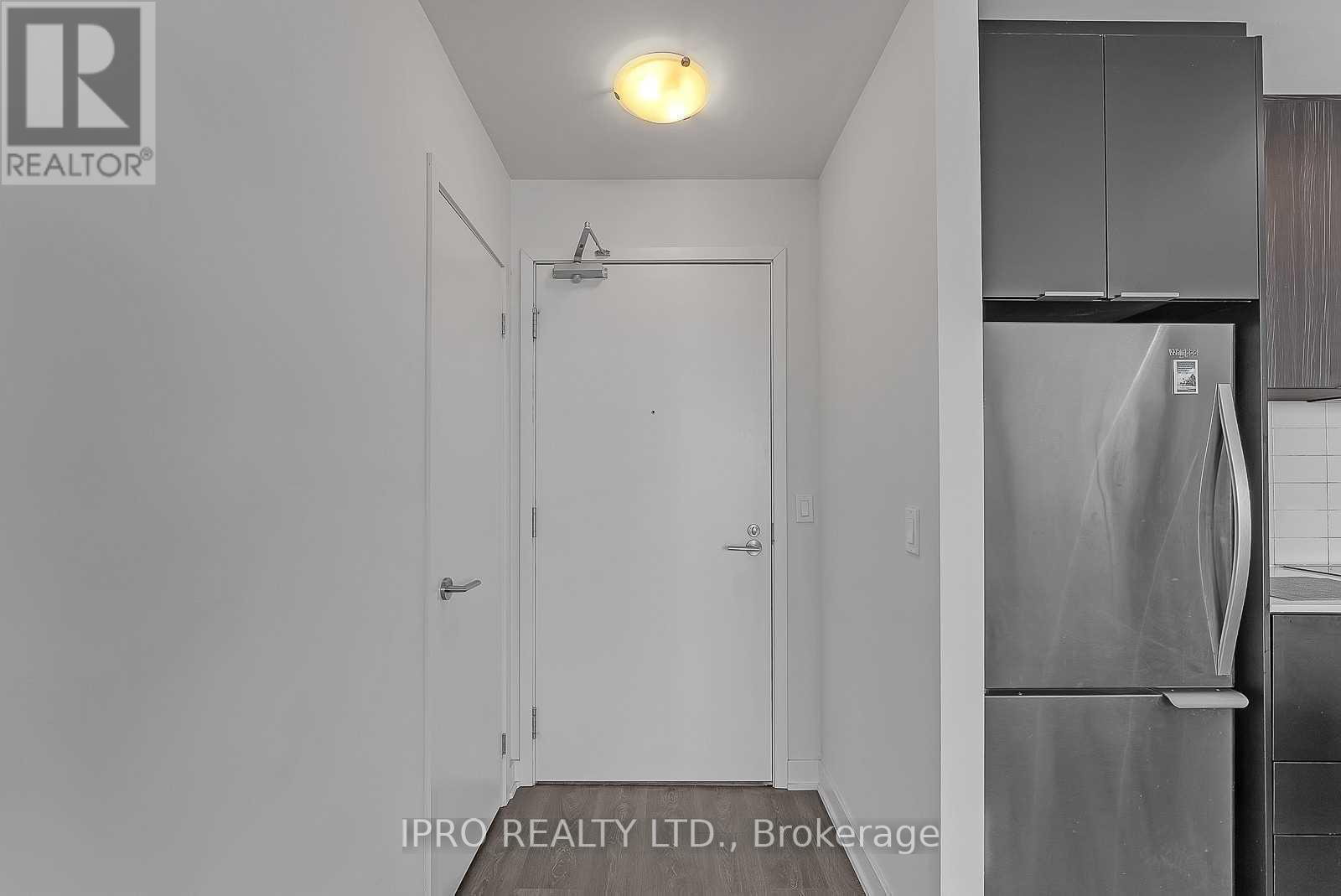 2203 - 6 Sonic Way, Toronto, Ontario  M3C 0P1 - Photo 2 - C10415945