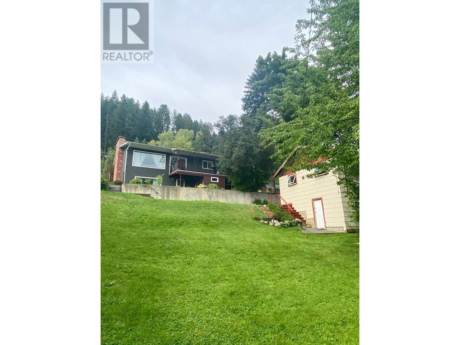 3164 MURRAY Road South Slocan