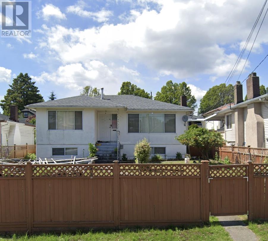 Property at 4951 RUPERT STREET image