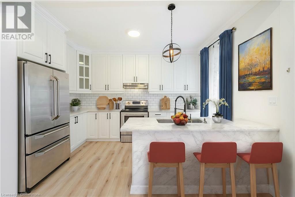 35 Britannia Avenue, Hamilton, Ontario  L8H 1W5 - Photo 2 - 40675763