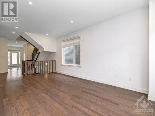 2337 Goldhawk Drive, Ottawa, Ontario  K2S 2X3 - Photo 8 - X10419373